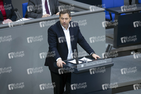 212. Sitzung des Deutschen Bundestages in Berlin