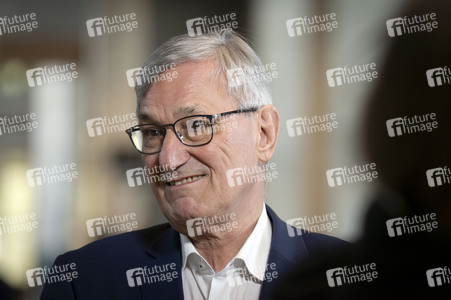 212. Sitzung des Deutschen Bundestages in Berlin