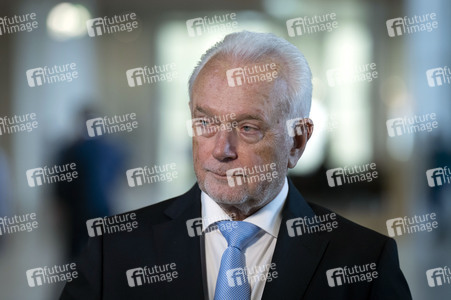 212. Sitzung des Deutschen Bundestages in Berlin