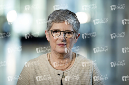 212. Sitzung des Deutschen Bundestages in Berlin