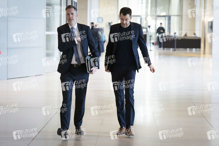 212. Sitzung des Deutschen Bundestages in Berlin