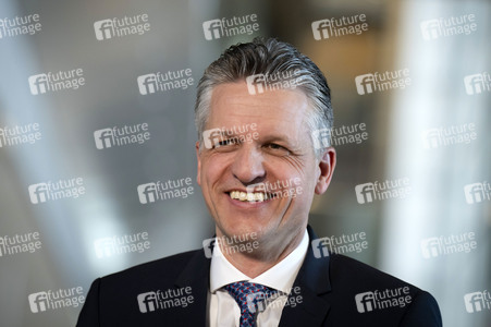 212. Sitzung des Deutschen Bundestages in Berlin