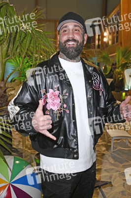 Premiere von 'Promis unter Palmen' in Berlin