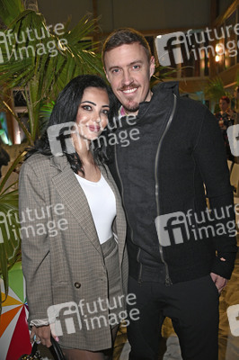 Premiere von 'Promis unter Palmen' in Berlin