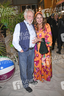 Premiere von 'Promis unter Palmen' in Berlin