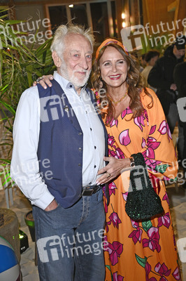 Premiere von 'Promis unter Palmen' in Berlin