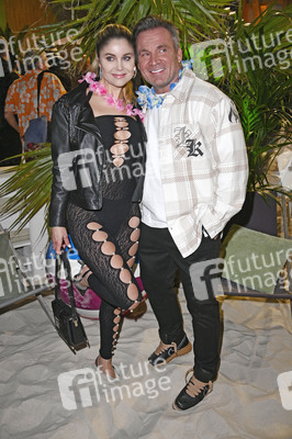 Premiere von 'Promis unter Palmen' in Berlin