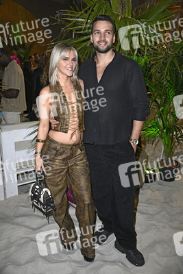 Premiere von 'Promis unter Palmen' in Berlin