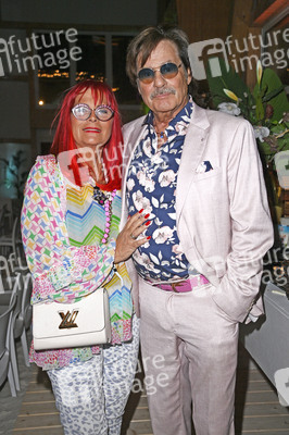 Premiere von 'Promis unter Palmen' in Berlin