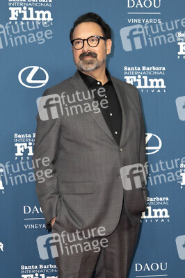 Arlington Artist of the Year Award  für Timothée Chalamet, Santa Barbara International Film Festival 2025