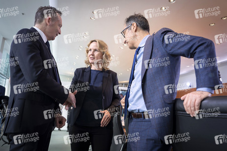 127. Sitzung des Bundeskabinetts in Berlin