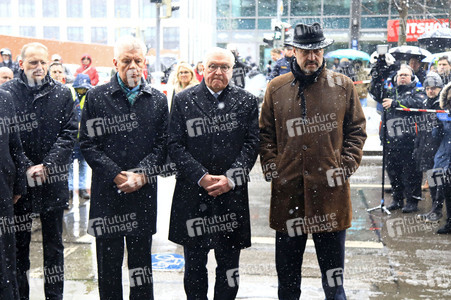 Stilles Gedenken am Ort des mutmaßlichen Anschlags vom 13. Februar in München