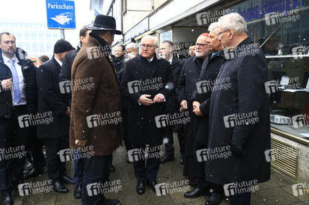 Stilles Gedenken am Ort des mutmaßlichen Anschlags vom 13. Februar in München