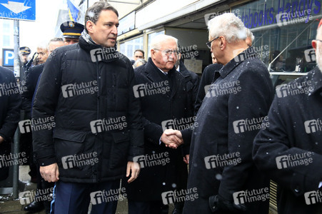 Stilles Gedenken am Ort des mutmaßlichen Anschlags vom 13. Februar in München