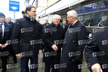 Stilles Gedenken am Ort des mutmaßlichen Anschlags vom 13. Februar in München