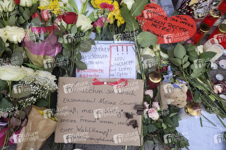 Stilles Gedenken am Ort des mutmaßlichen Anschlags vom 13. Februar in München