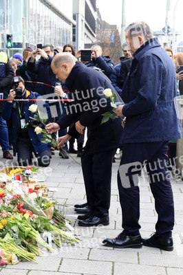 Stilles Gedenken am Ort des mutmaßlichen Anschlags vom 13. Februar in München