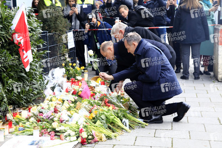 Stilles Gedenken am Ort des mutmaßlichen Anschlags vom 13. Februar in München