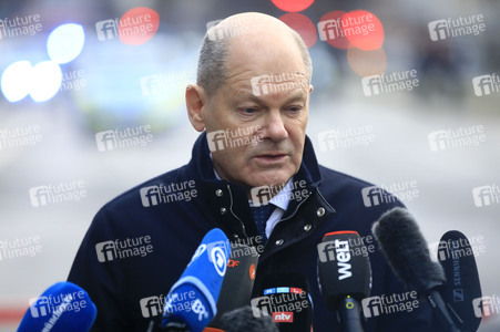 Stilles Gedenken am Ort des mutmaßlichen Anschlags vom 13. Februar in München