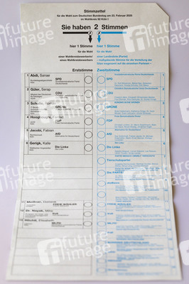 Symbolfoto Briefwahl zur Bundestagswahl