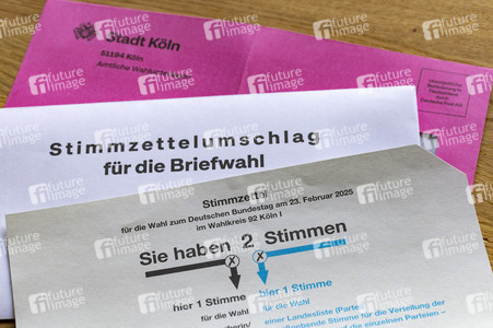 Symbolfoto Briefwahl zur Bundestagswahl