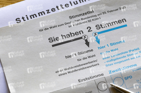 Symbolfoto Briefwahl zur Bundestagswahl