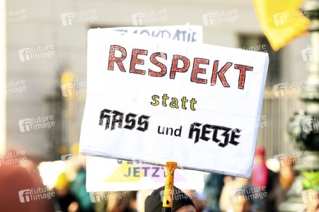 Kundgebung für Demokratie und Vielfalt in Berlin