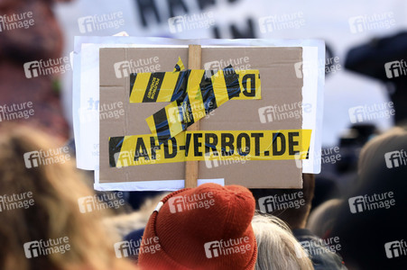 Kundgebung für Demokratie und Vielfalt in Berlin