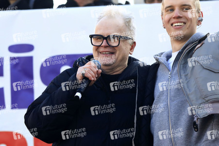 Kundgebung für Demokratie und Vielfalt in Berlin