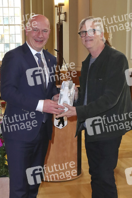 Eintrag der Berlinale-Jury in das Gästebuch von Berlin, Berlinale 2025