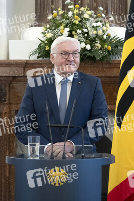 Übergabe der Wohlfahrtsmarken 2025 in Berlin