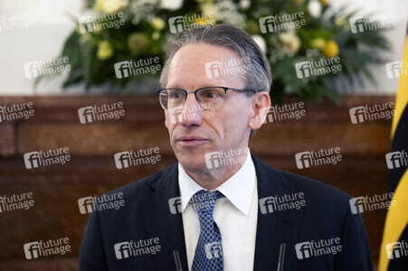 Übergabe der Wohlfahrtsmarken 2025 in Berlin