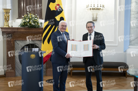 Übergabe der Wohlfahrtsmarken 2025 in Berlin