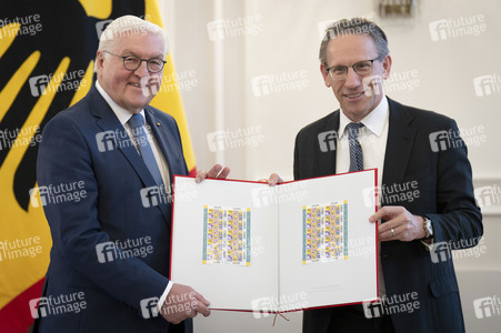 Übergabe der Wohlfahrtsmarken 2025 in Berlin