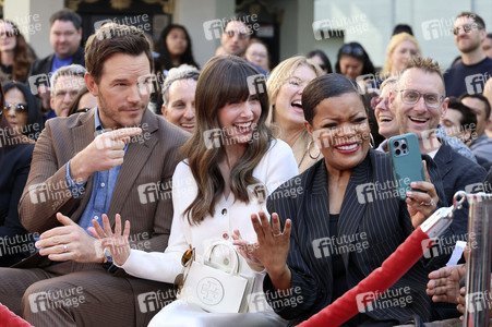 Hand and Footprint Ceremony mit Anthony und Joe Russo in Los Angeles