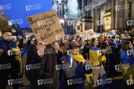Demonstration zum DrittenJahrestag des Beginns des russischen Angriffskrieges auf die Ukraine