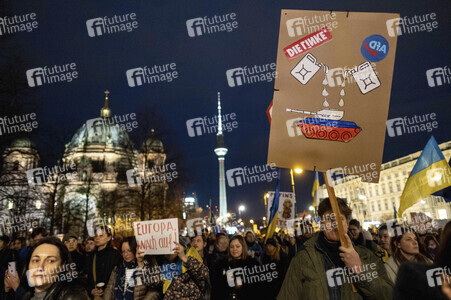 Demonstration zum DrittenJahrestag des Beginns des russischen Angriffskrieges auf die Ukraine