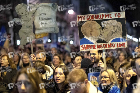 Demonstration zum DrittenJahrestag des Beginns des russischen Angriffskrieges auf die Ukraine