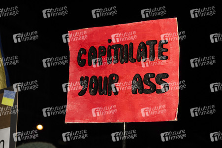 Demonstration zum dritten Jahrestag des Beginns des russischen Angriffskrieges auf die Ukraine in Berlin