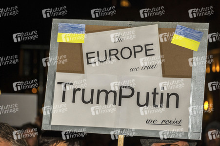 Demonstration zum dritten Jahrestag des Beginns des russischen Angriffskrieges auf die Ukraine in Berlin