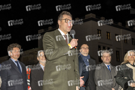 Demonstration zum dritten Jahrestag des Beginns des russischen Angriffskrieges auf die Ukraine in Berlin