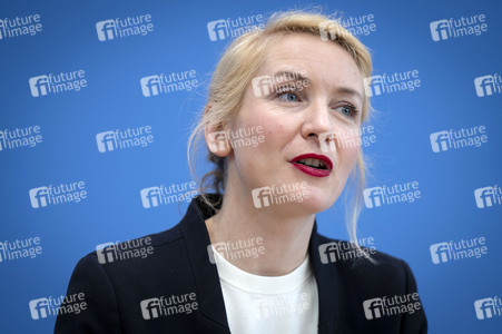 Bundespressekonferenz Die Linke - Zu den Bundestagswahlen in Berlin
