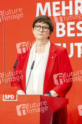 Pressekonferenz der SPD zu den Bundestagswahlen in Berlin