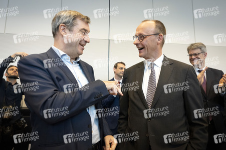 Konstituierende Fraktionssitzung von CDU und CSU in Berlin