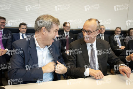 Konstituierende Fraktionssitzung von CDU und CSU in Berlin