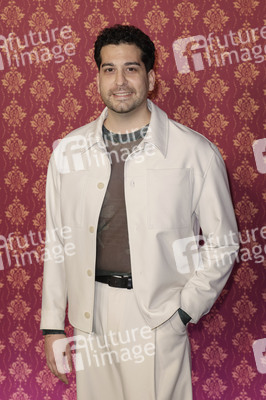 Serienpremiere 'Ghosts' in Köln