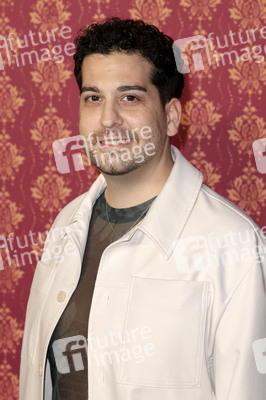 Serienpremiere 'Ghosts' in Köln