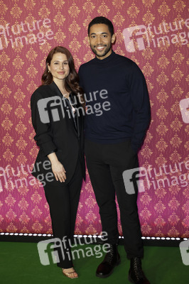 Serienpremiere 'Ghosts' in Köln