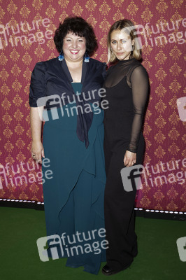 Serienpremiere 'Ghosts' in Köln