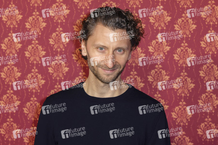 Serienpremiere 'Ghosts' in Köln